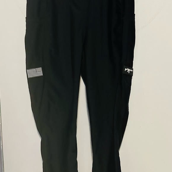 We The People Holsters Capris Women's Black High-Waisted Leggings - Picture 4 of 8